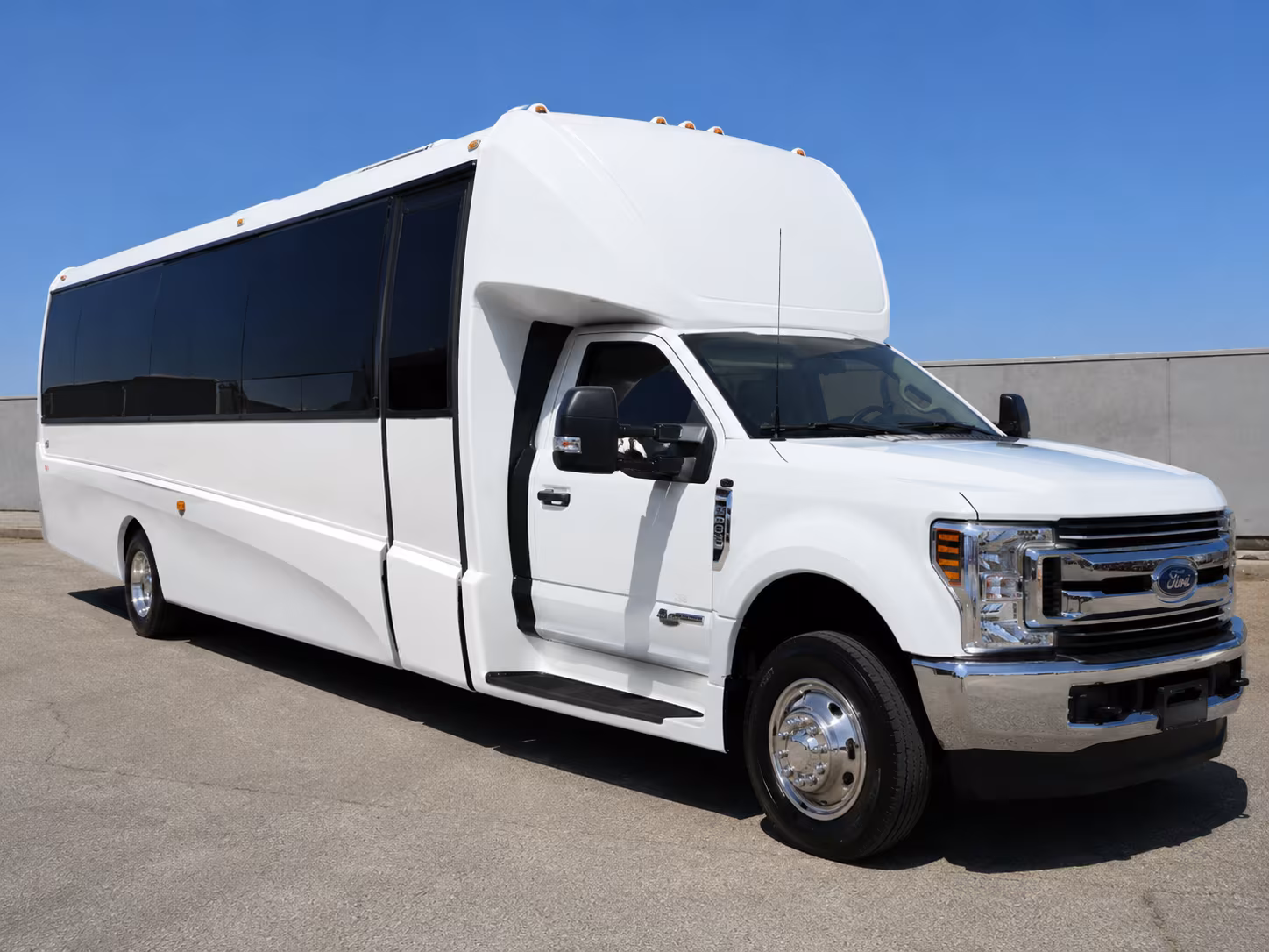 how the distance and duration of your trip affect charter bus rates