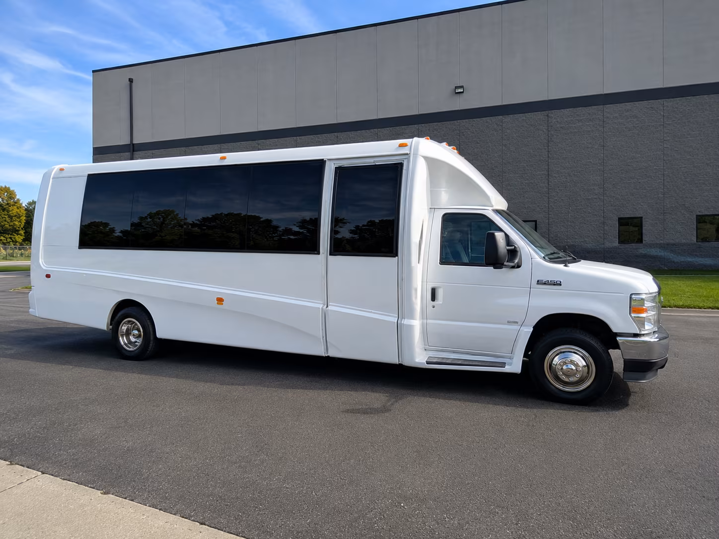 lagunaniguelcharterbuscompany com is how you get the whole grade level to discovery cube