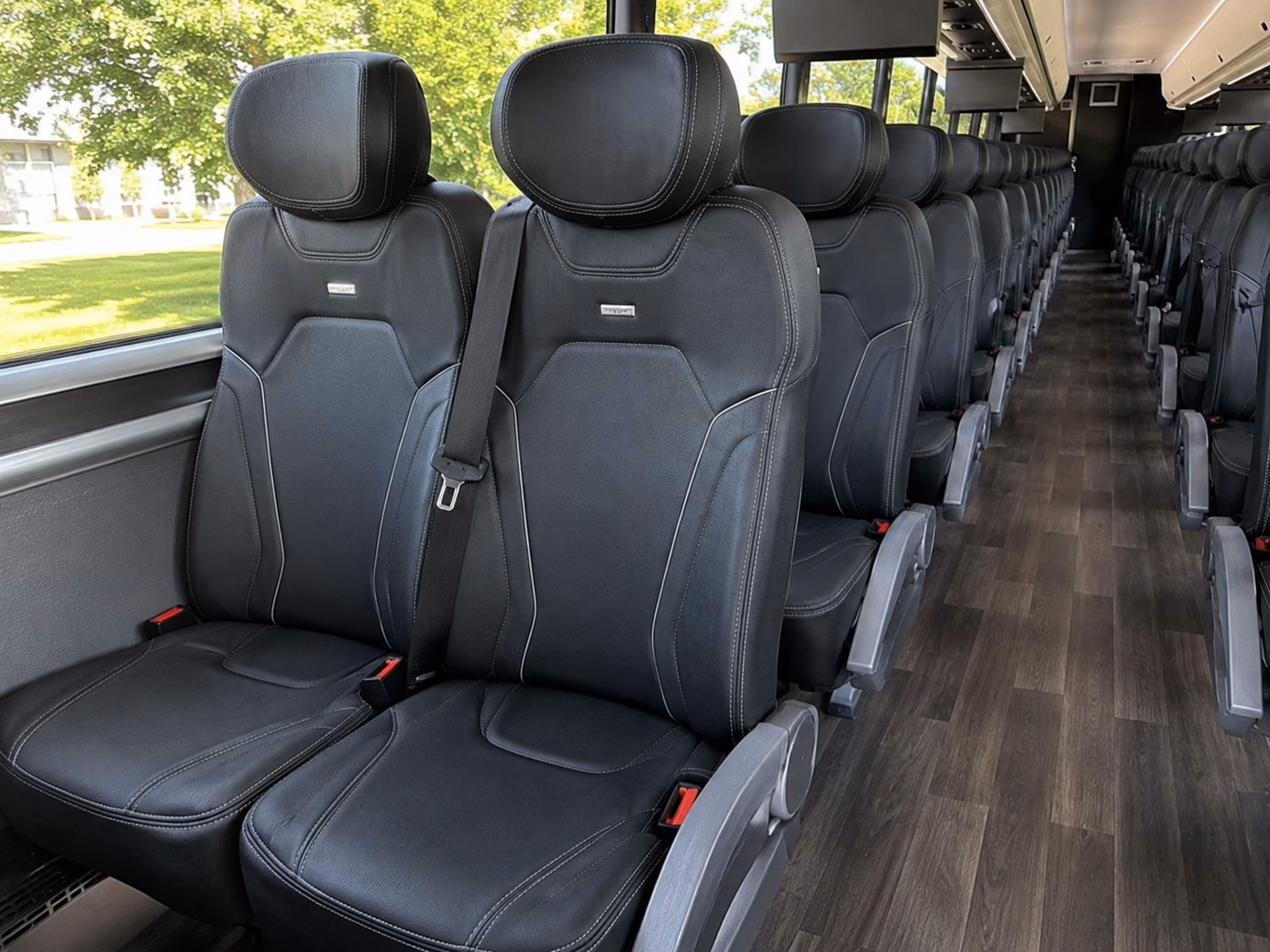 shuttle personnel between south orange county and camp pendleton with ease
